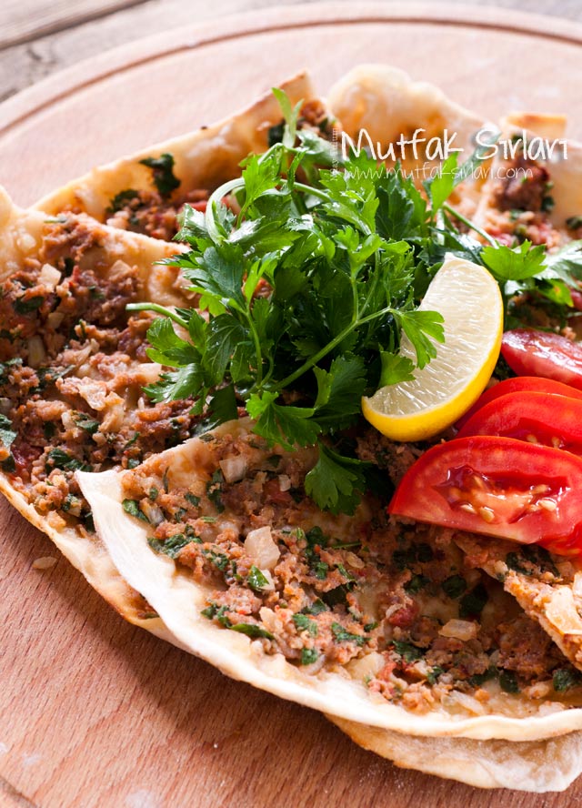 tencerede lahmacun